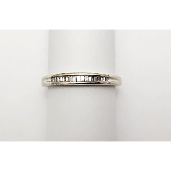 Unique 14K Karat Solid White Gold Baguette Diamond Wedding Band Ring - Size 5.50